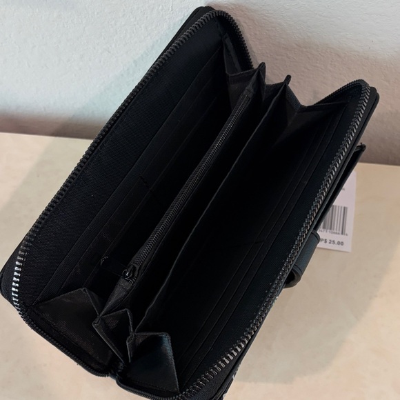 NWT Ed Hardy Mina Wallet - Picture 4 of 4